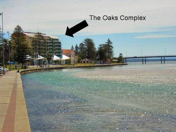 VENDOR KEEN TO SELL Picture 1