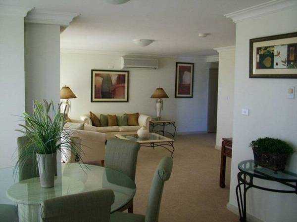 SORRENTO APARTMENTS Picture 1
