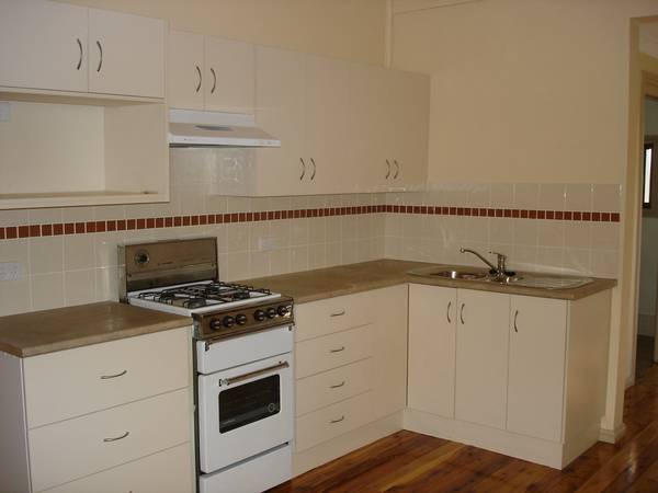 TRENDY ISLINGTON Picture 3