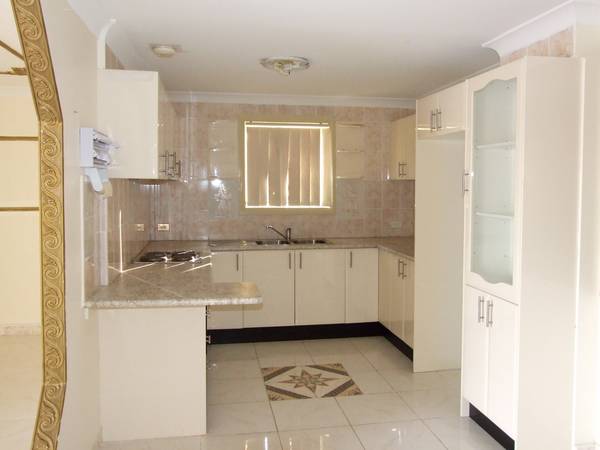 MUST BE SOLD Picture 2