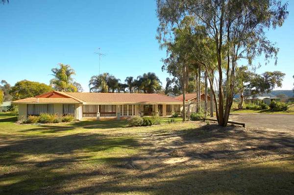 Elegance in Ellison Picture