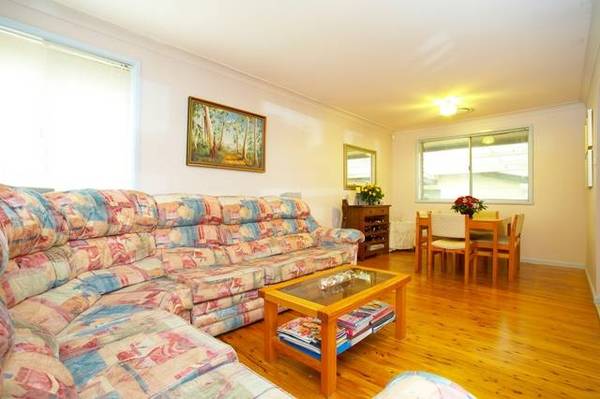 5 beds + study Picture 5 beds + study Picture