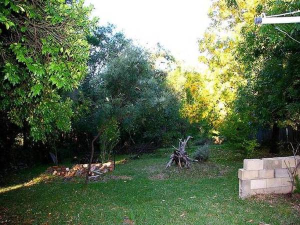 BUSH RETREAT!! Picture 3