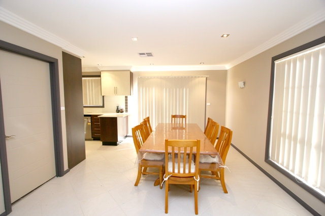 Contemporary & Stylish Picture 2