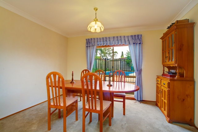 No Need for Clutter in Cluster Picture 3