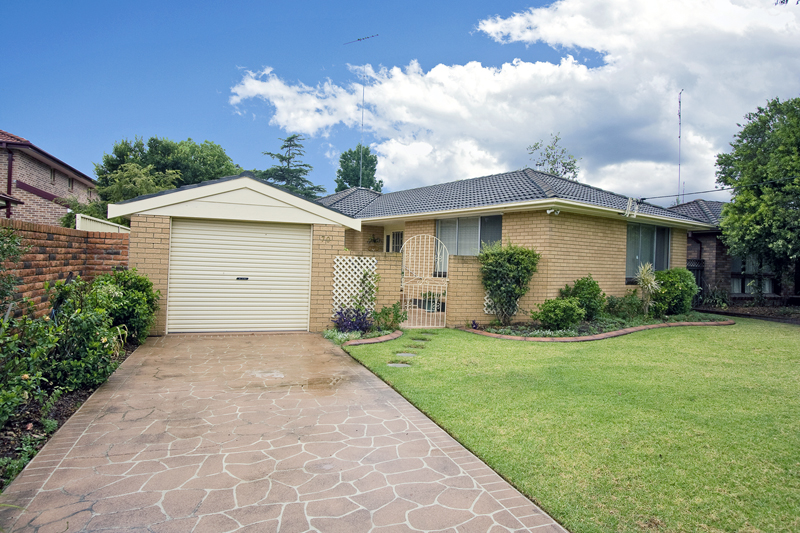 Sought After Location Picture 1