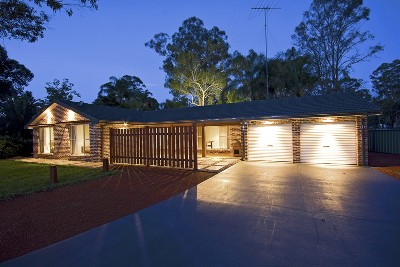 Exclusive Modern Living Picture