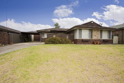 Superbly Located Picture