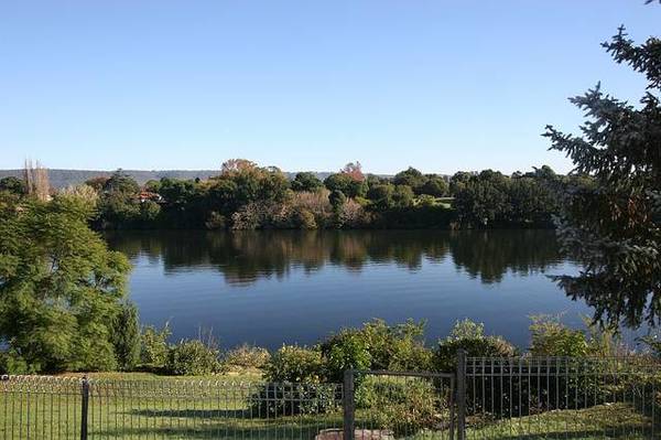 Absolute Waterfront Picture 1