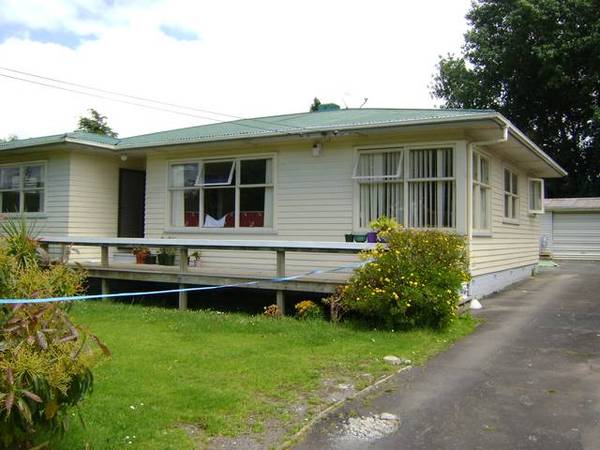 Mangere Picture