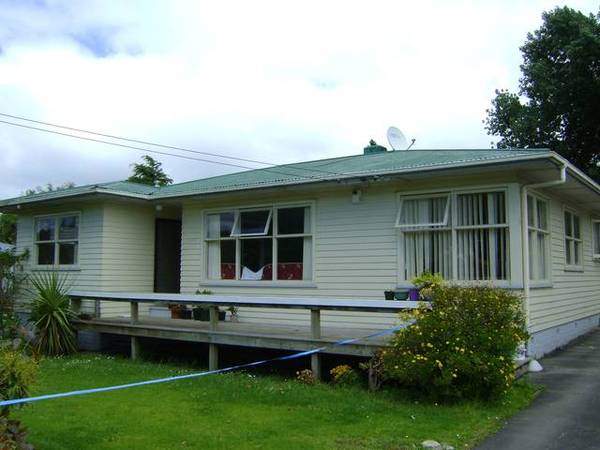 Mangere Picture