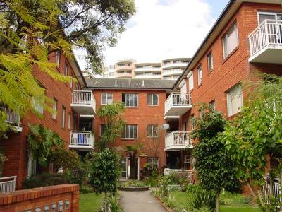 WALK TO ROCKDALE PLAZA! Picture