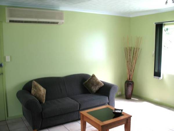 2 Bedroom Fully Furnished Unit Picture 3