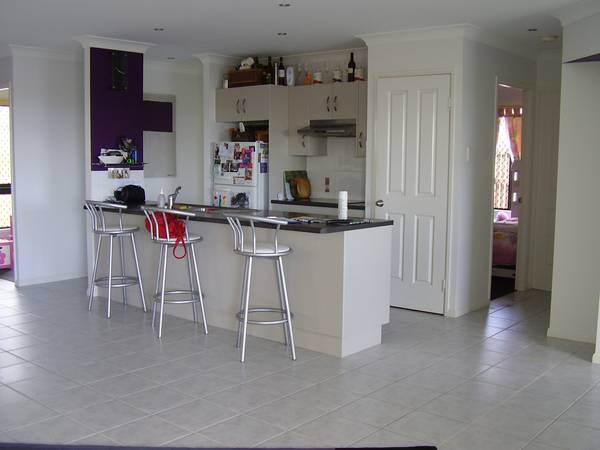 HOUSE IN CRESTBROOK ESTATE WITH VIEWS OF THE OCEAN Picture 3