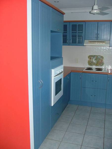 BEST ONE IN THE AVENUES Picture 3