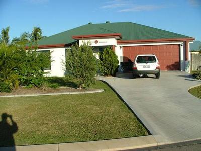 BEST ONE IN THE AVENUES Picture