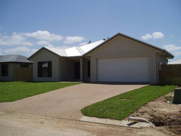 BRAND NEW, CORNER BLOCK Picture 1