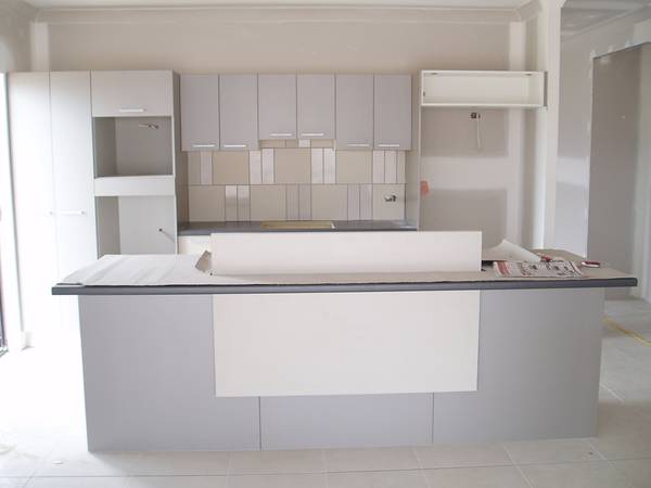 BRAND NEW, CORNER BLOCK Picture 2