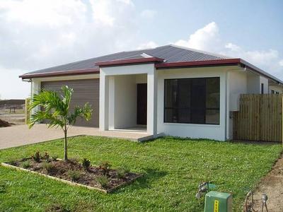 BRAND NEW, EASY CARE BLOCK Picture