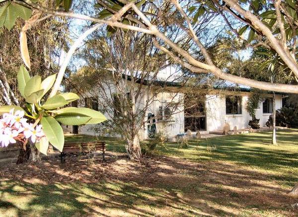 HAVE THE ULTIMATE AUSSIE HAPPY LIFESTYLE - $415,000 Picture 1