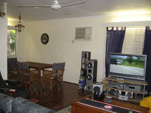 AFFORDABLE IN MOUNT LOUISA Picture 3