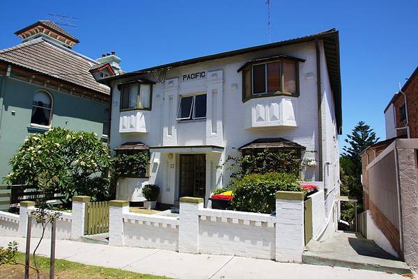 27 Arcadia Street Picture 1