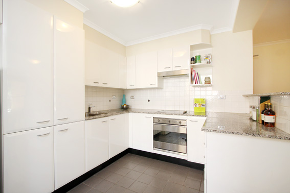 Stroll to the Beach Picture