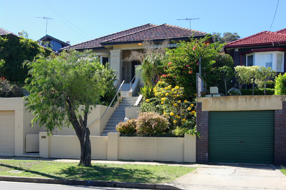 Grand Family Home Picture 1