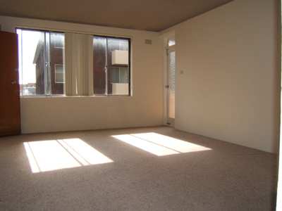 Spacious Two Bedroom Apartment Picture 3