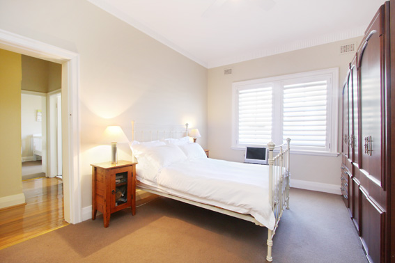 Pet Friendly Apartment with Ocean Views Picture 2