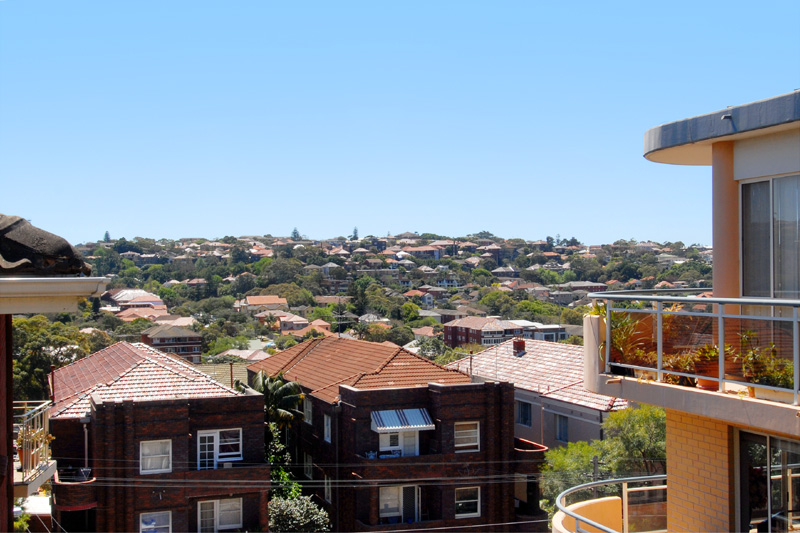 3 Bedrooms with District Views Picture 1