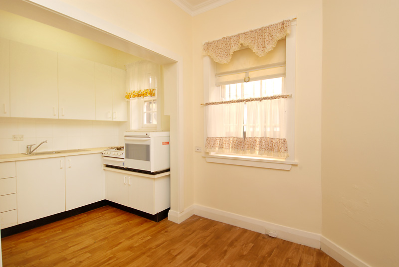 Oceanfront with Huge Potential Picture 3