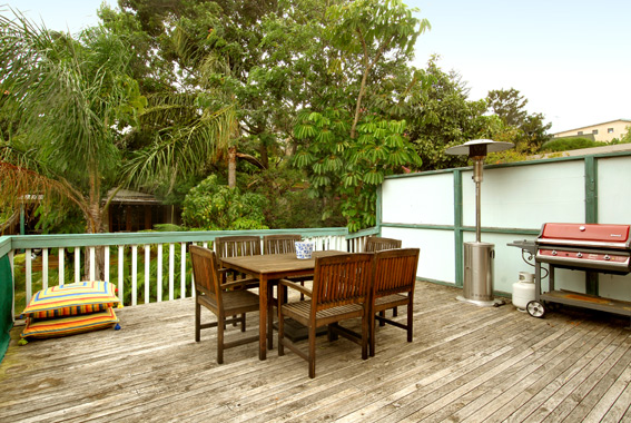 Large Semi With Studio Picture 2