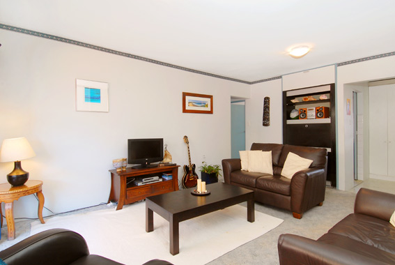 Beachside Living Picture 2