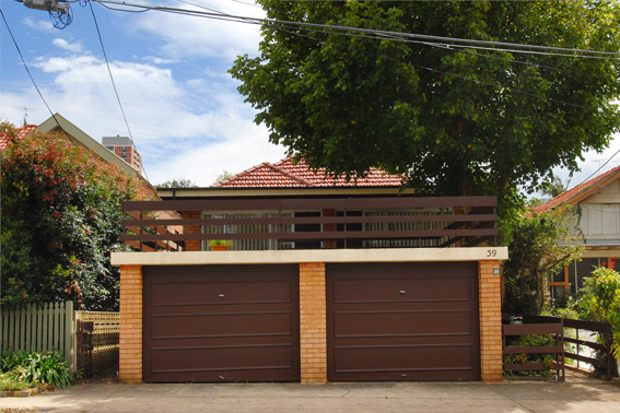 Home with Huge Potential Picture 3