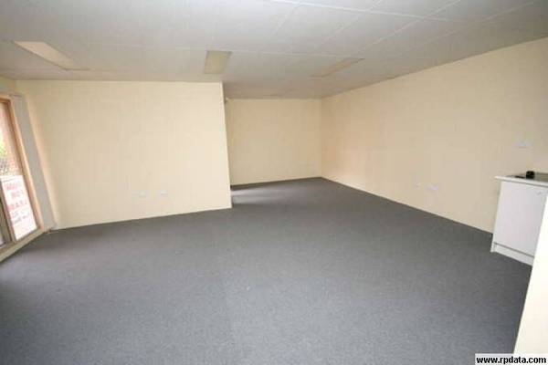 "Amira on Carlyle Picture 2