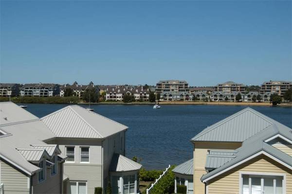 Large 3 Bedroom Picture 1