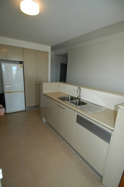 Brand New Apartment with Water views! Picture 2