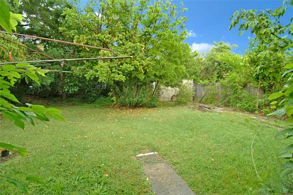 2 Month lease only! Picture 2