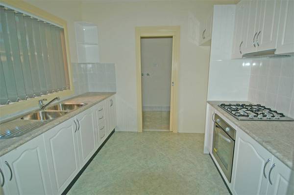 Near New Townhouse Picture 2