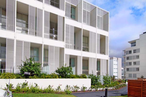 Beautiful Split Level Apartment Picture 1