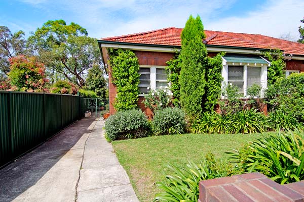 Beautiful Views Over Massey Park Golf Course Picture 2