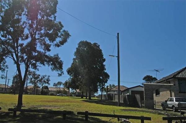 DA Approved Duplex Site Picture 3