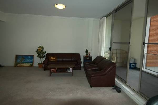 It's a lifestyle Picture 3