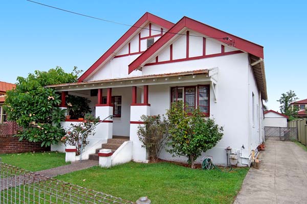 A Solid Little Beauty Picture 1