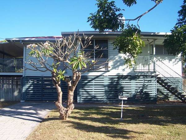 Aitkenvale Home Close to the River Picture 3
