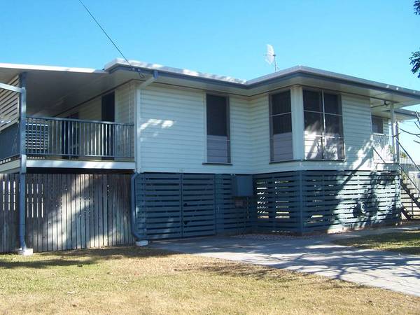 Aitkenvale Home Close to the River Picture 1