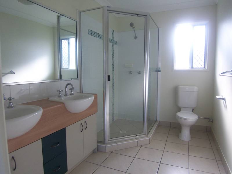 THE AVENUES----4 BEDROOMS Picture