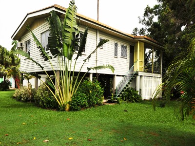 Fully Renovated Highset in Gulliver Picture