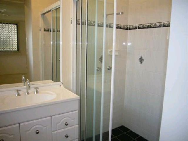 DEFENCE LEASE - REST EASY Picture 3